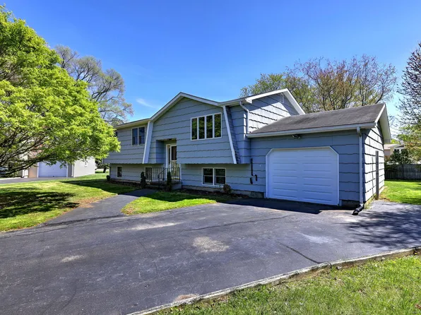 21 Chelsea Circle, Milford, CT 06460