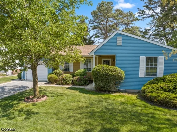 43 Berkshire Rd, Manchester Twp., NJ 08759