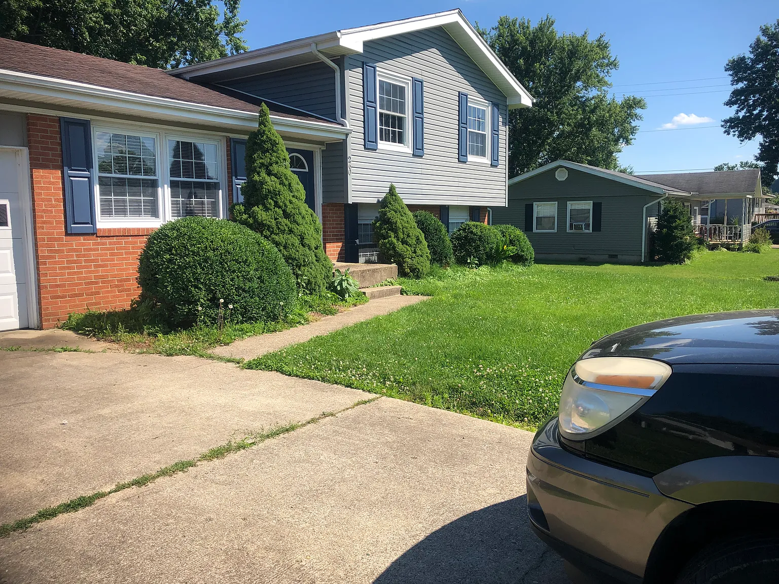 260 Andrea Ave photo 1