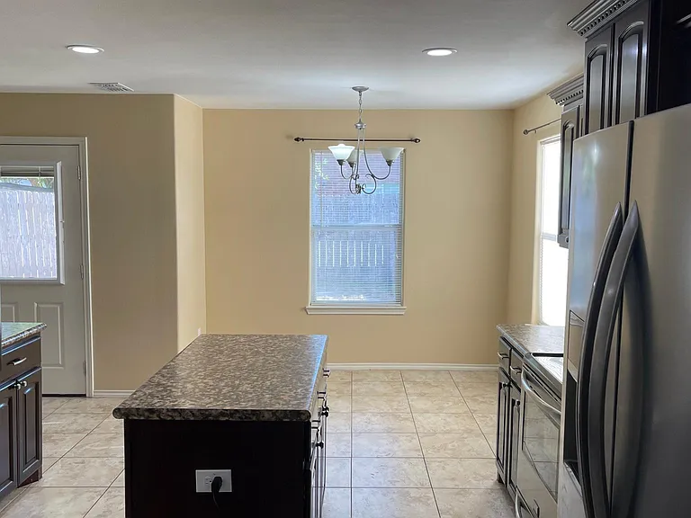 4405 Thunderbird Ave — Photo 38