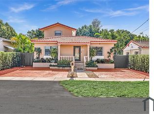 6460 SW 2nd St #2, Miami, FL 33144