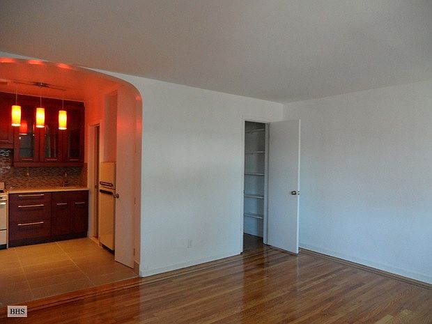 1st image of 272 Henry St APT B3