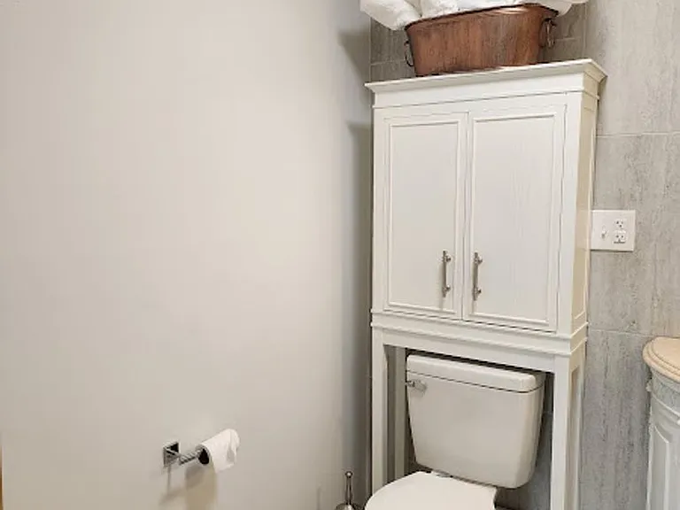 210 E Mountain Ave — Photo 18