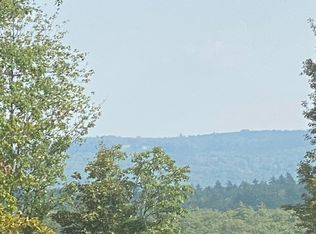 7298 Oak Hill Rd, Loudon, NH 03307