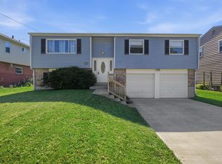 2585 Ambassador Dr, Cincinnati, OH 45231