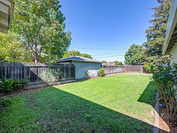 5th image of 5625 V St