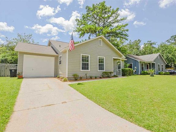 2nd image of 4173 Laurel Oak Cir