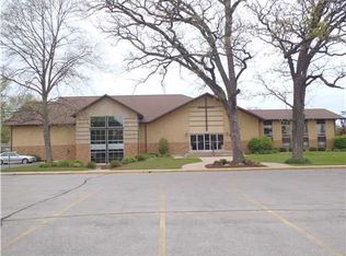 95 S Mentzer Rd, Robins, IA 52328