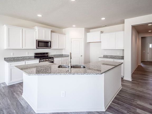 Eat-In Kitchen Island