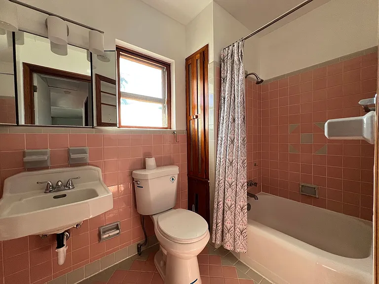720 W Marion Ave — Photo 9