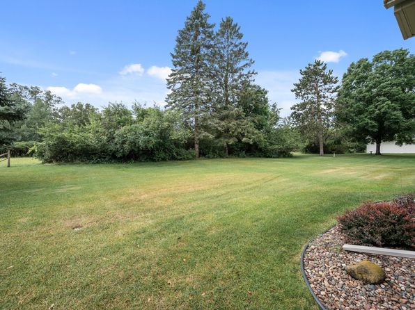 541 Cedar Ct, Taylors Falls, MN 55084