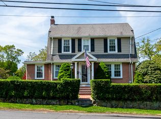 409 Mount Vernon St, Dedham, MA 02026