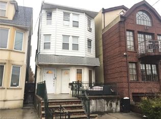 1977 E 9th St, Brooklyn, NY 11223
