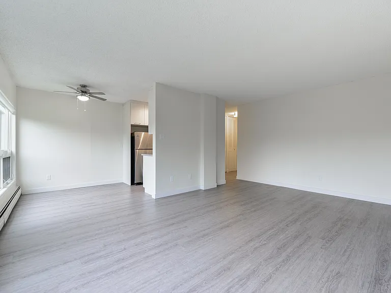 5210 122nd St NW — Photo 15