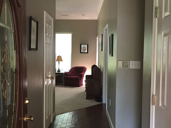 Entry foyer w/two closets