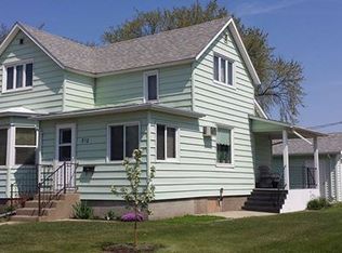 210 9th St E, Harvey, ND 58341