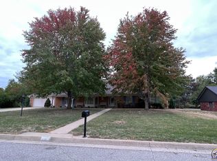 5017 SW Brentwood Rd, Topeka, KS 66606