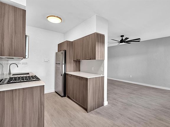 3rd image of 9200 E Bay Harbor Dr #92002A