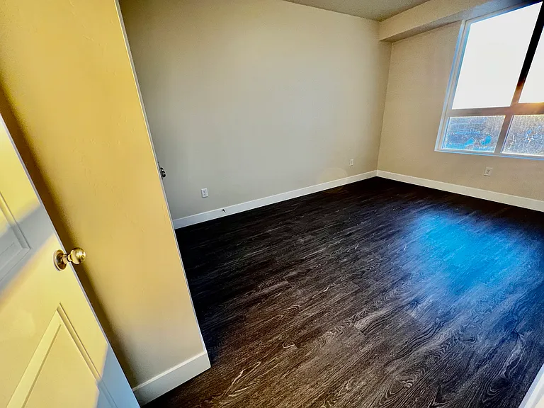 2101 N Main St W #301 — Photo 5
