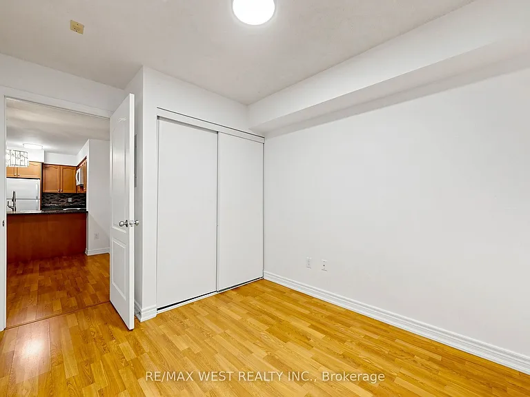 2772 Keele St #505 — Photo 15