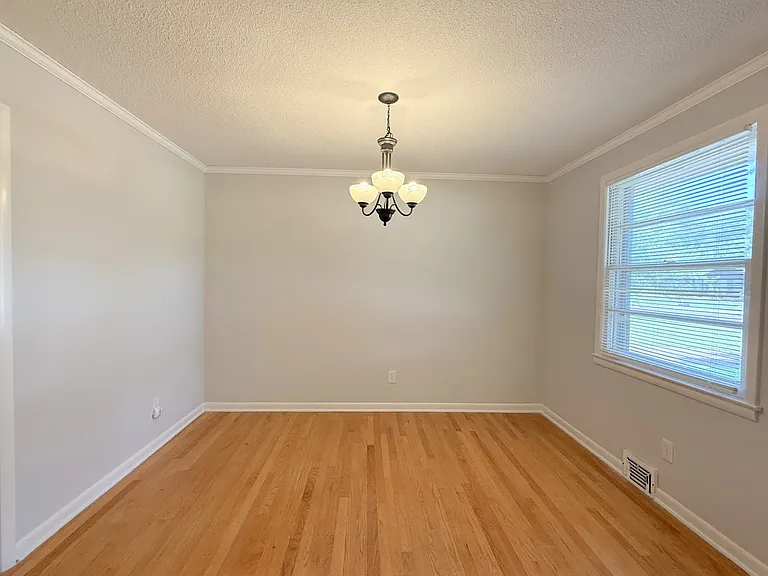 7620 Charlotte Dr SW — Photo 12