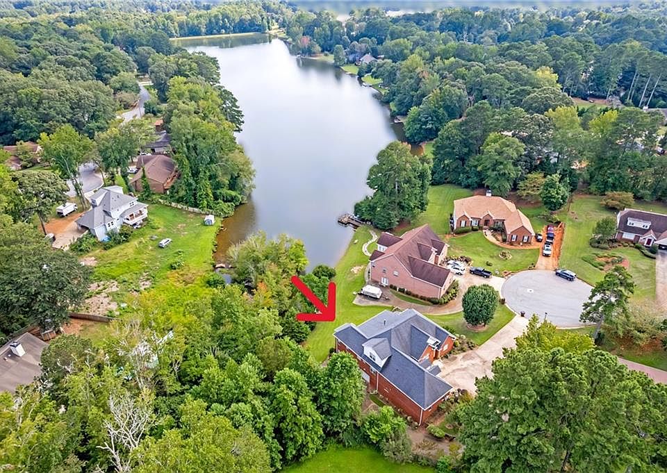 1st image of 3240 Somerset Ct SE
