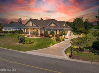 989 Middleton Dr NW, Calabash, NC 28467