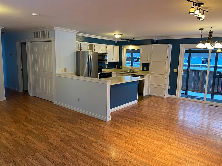 7905 Ladasa Pl — Photo 3