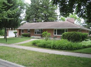 1004 Arden Ave, Rockford, IL 61107