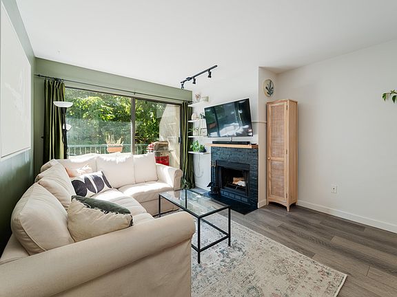 2nd image of 1169 Nelson St #403