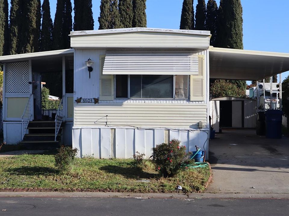 2nd image of 8603 Beauxart Cir