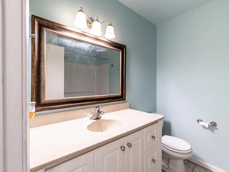 2359 Springside Dr E — Photo 12