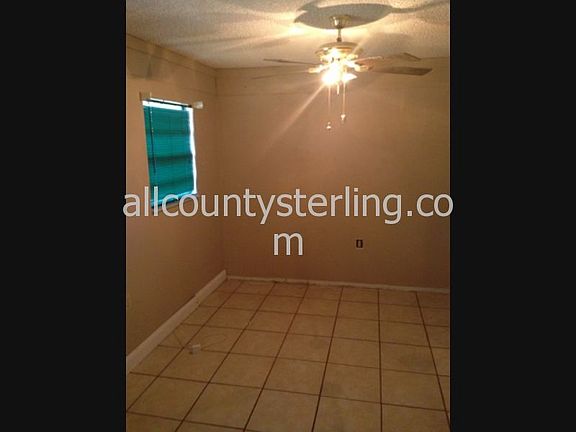 4th image of 830 Hanford Dr