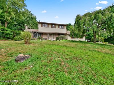 148 Shadow Ridge Dr, Brodheadsville, PA, 18322