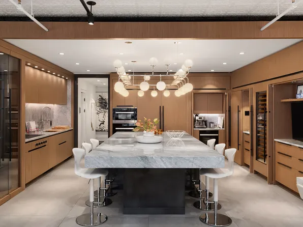 75 Grand Street image 5 of 13