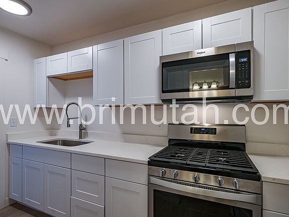 2nd image of 273-275 S 400 E #1