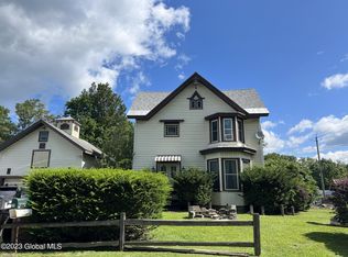 11 Firehouse Ln, West Sand Lake, NY 12196