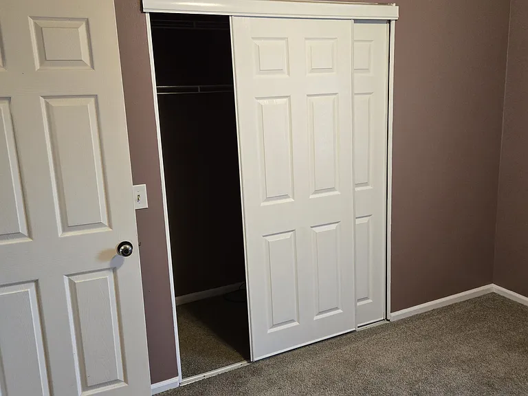 2ND BR CLOSET