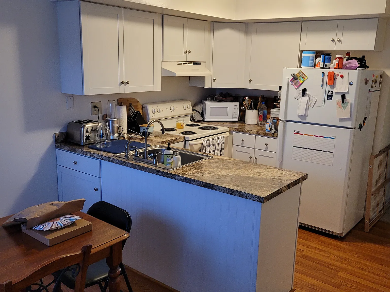 2 bed, 1064 sqft, $1,725 — Photo 2