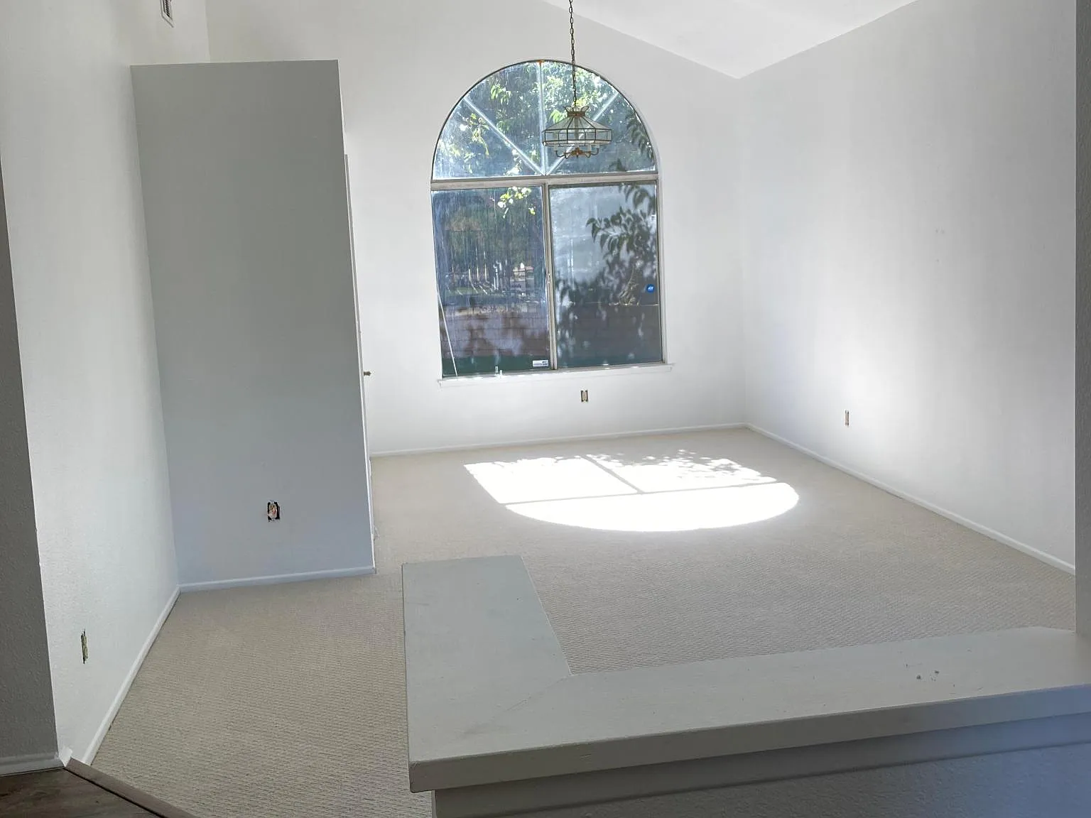 26021 Hinckley St — Photo 3