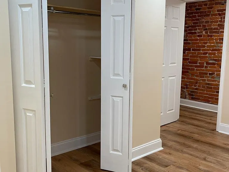 815 N Jackson St #2 — Photo 10