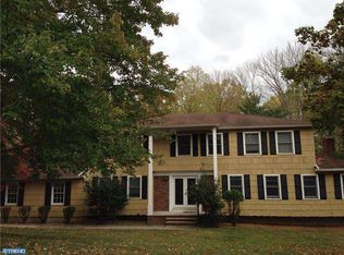 25 Willis Dr, Ewing, NJ 08628