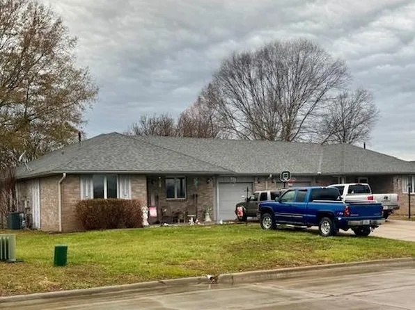 671 Broadridge Dr, Jackson, MO 63755