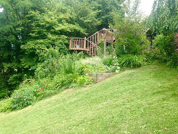 side landscaping/deck