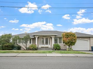 1303 1st St, Kirkland, WA 98033