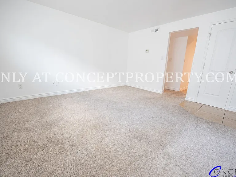 466 E Woodland Ave — Photo 7