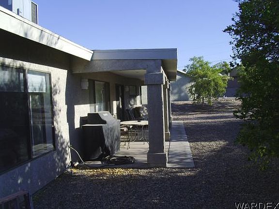 2nd image of 355 Fox Point Ln