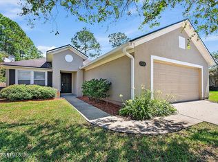 2328 Eisner Dr, Jacksonville, FL 32218