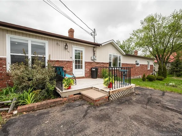 101 Winter St, Shediac, NB E4P 2Y1