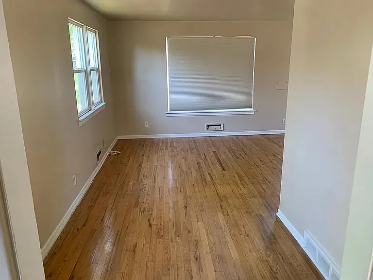 5540 Dudley Ct — Photo 5